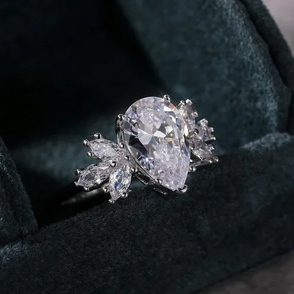 💍Beautiful Water Drop With Leaf Crystal Pure CZ Silver Pear Wedding Ring, K800